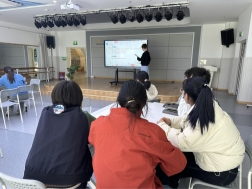 C:/Users/admin/Desktop/美术教研活动照片/c3bfce67b91401d72fae24bf0e1c3333.pngc3bfce67b91401d72fae24bf0e1c3333